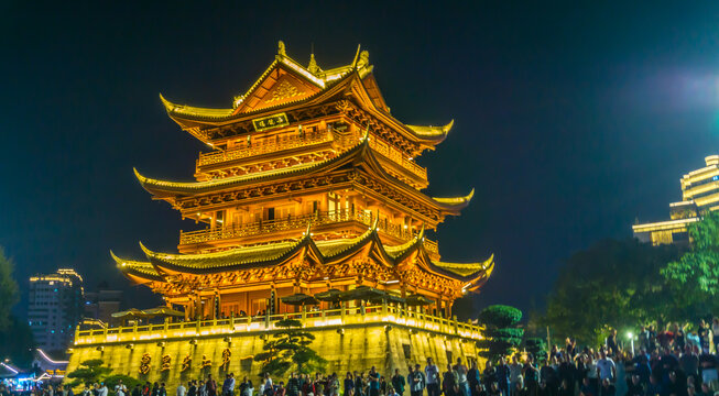 夹镜楼夜景