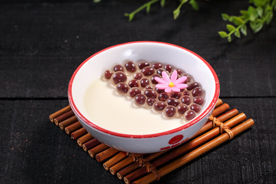 红豆豆腐花