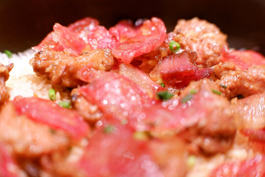 腊肉煲仔饭