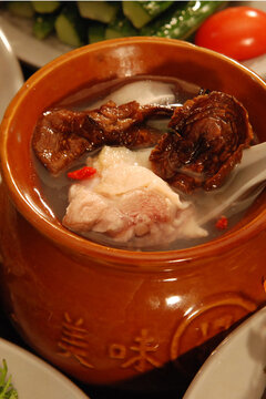 土鸡汤