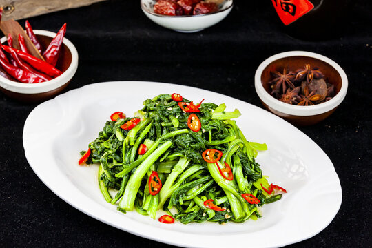 清炒茼蒿