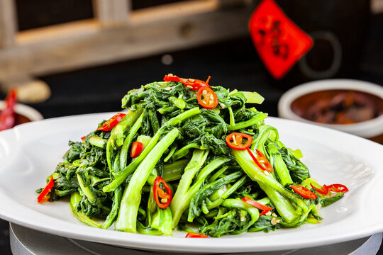 清炒茼蒿