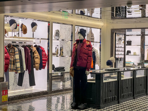 机场免税店