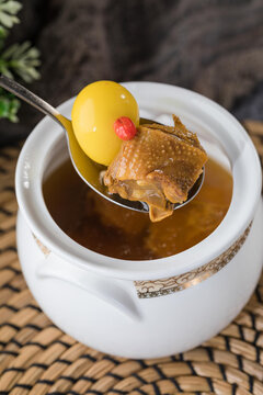 白果老鸡汤