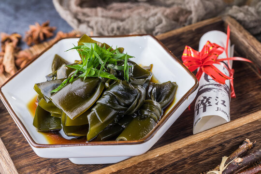 凉拌海带结