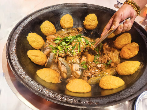 铁锅炖鱼