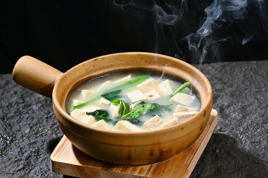 菠菜豆腐汤