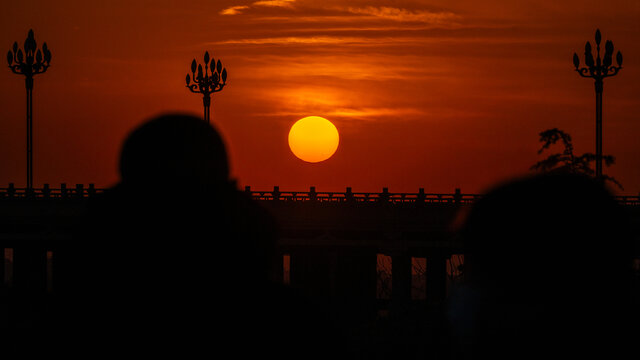 夕阳剪影