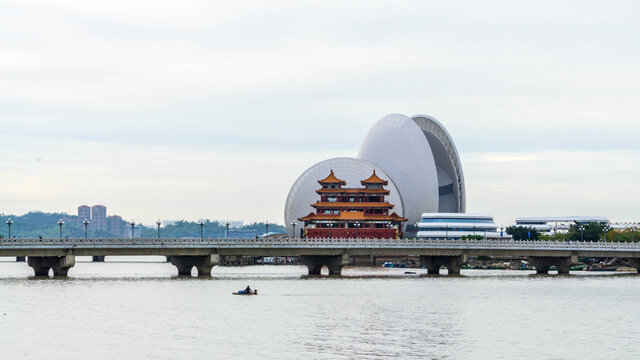 珠海日月贝