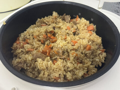 手抓饭