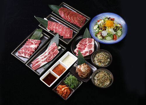 烧肉拼盘