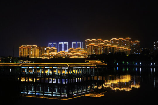 齐盛湖夜景