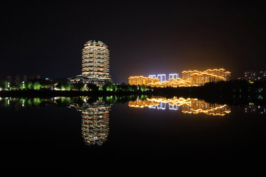 齐盛湖夜景