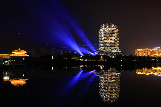 齐盛湖夜景