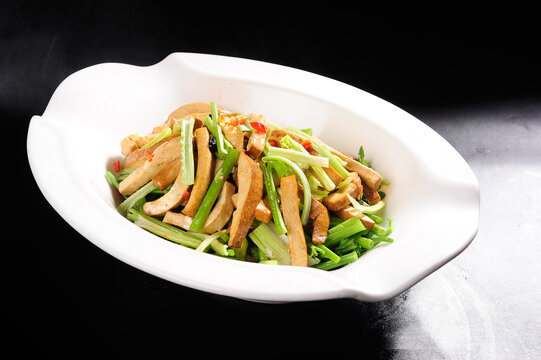 芹菜炒香干