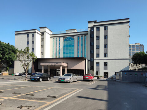 城市现代建筑仰天俯视