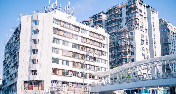 城市现代建筑仰天俯视