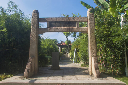 小山丛竹牌坊