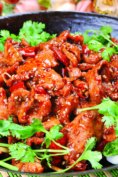 干锅小牛肉