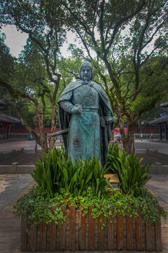 岳飞雕塑