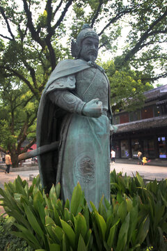 岳飞雕塑