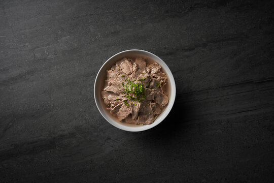 里脊牛肉薄片汤