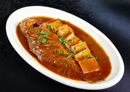 黄鱼烧豆腐