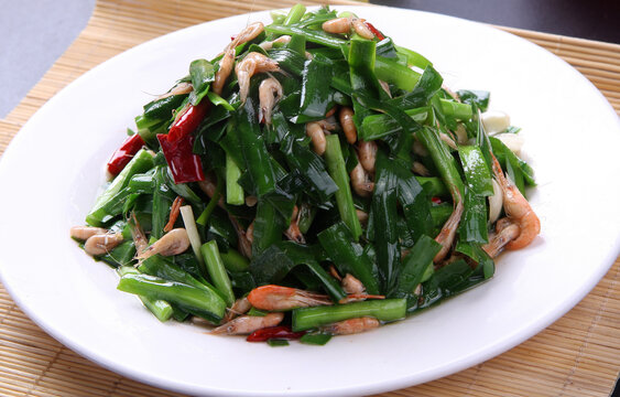 韭菜炒河虾