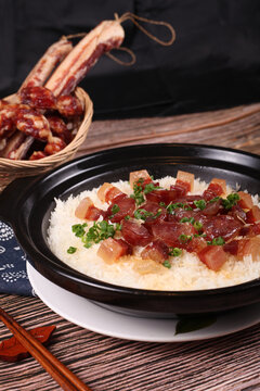 腊味煲仔饭