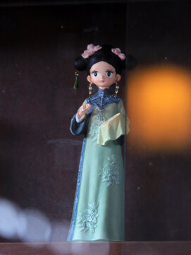 彩塑人偶