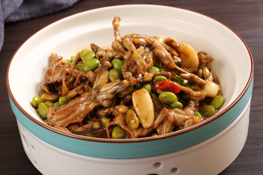 毛豆烧牛蛙