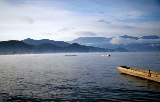 泸沽湖之晨