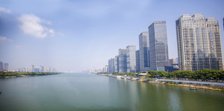 湘长沙江两岸风光