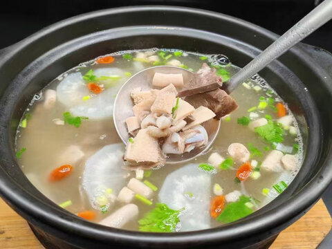 羊杂汤锅
