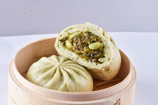 雪菜毛豆包子