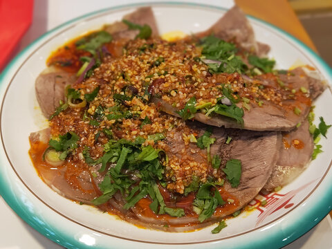 凉拌牛肉