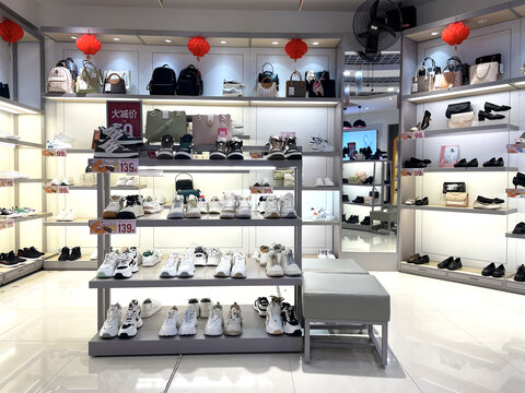 女鞋专卖店
