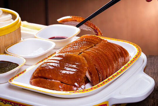 酥不腻烤鸭