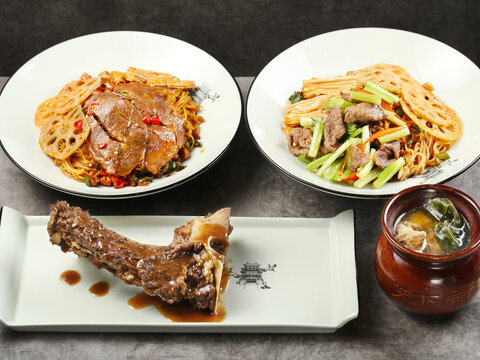 牛腱子拌粉海带排骨汤酱骨头芹菜肉丝