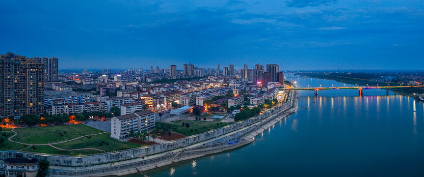 津市市