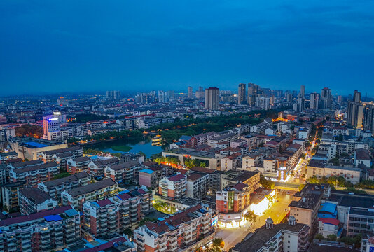 津市市