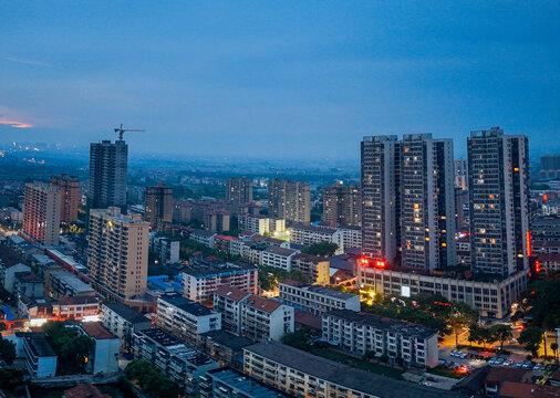 津市市