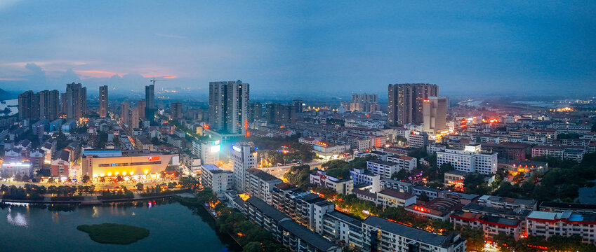 津市市