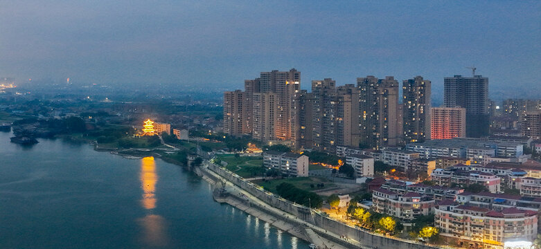 津市市