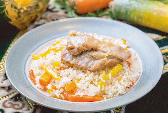 羊肉手抓饭