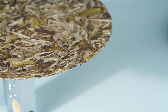 福鼎白茶茶饼巧克力茶白牡丹