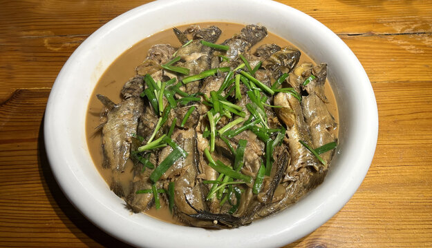 红烧小杂鱼