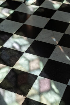 黑白棋盘格地板