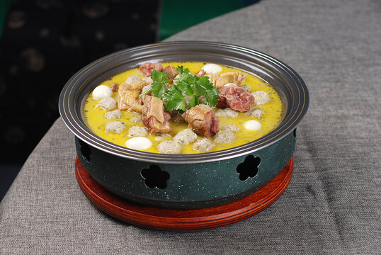腊味炖丸子