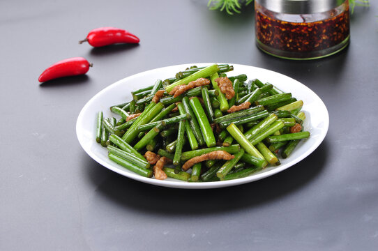 肉炒蒜苔